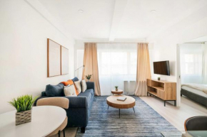 809-2A Gorgeous 1BR New W D Modern Best Location